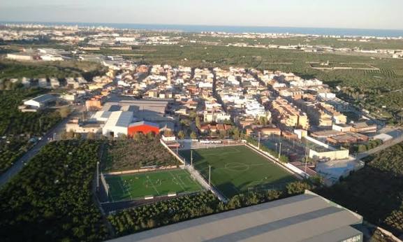 Vista acogedora del casco urbano e historia de Almoines