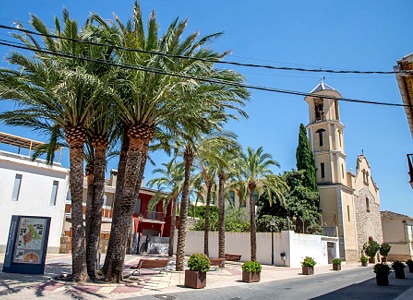 Pueblo vecino de Palmera y entorno de La Safor