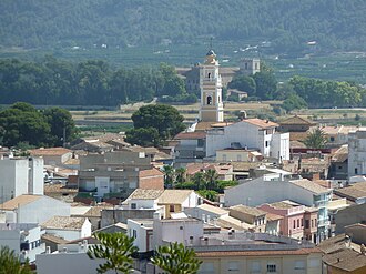 Calles tradicionales y encanto histórico de Rótova